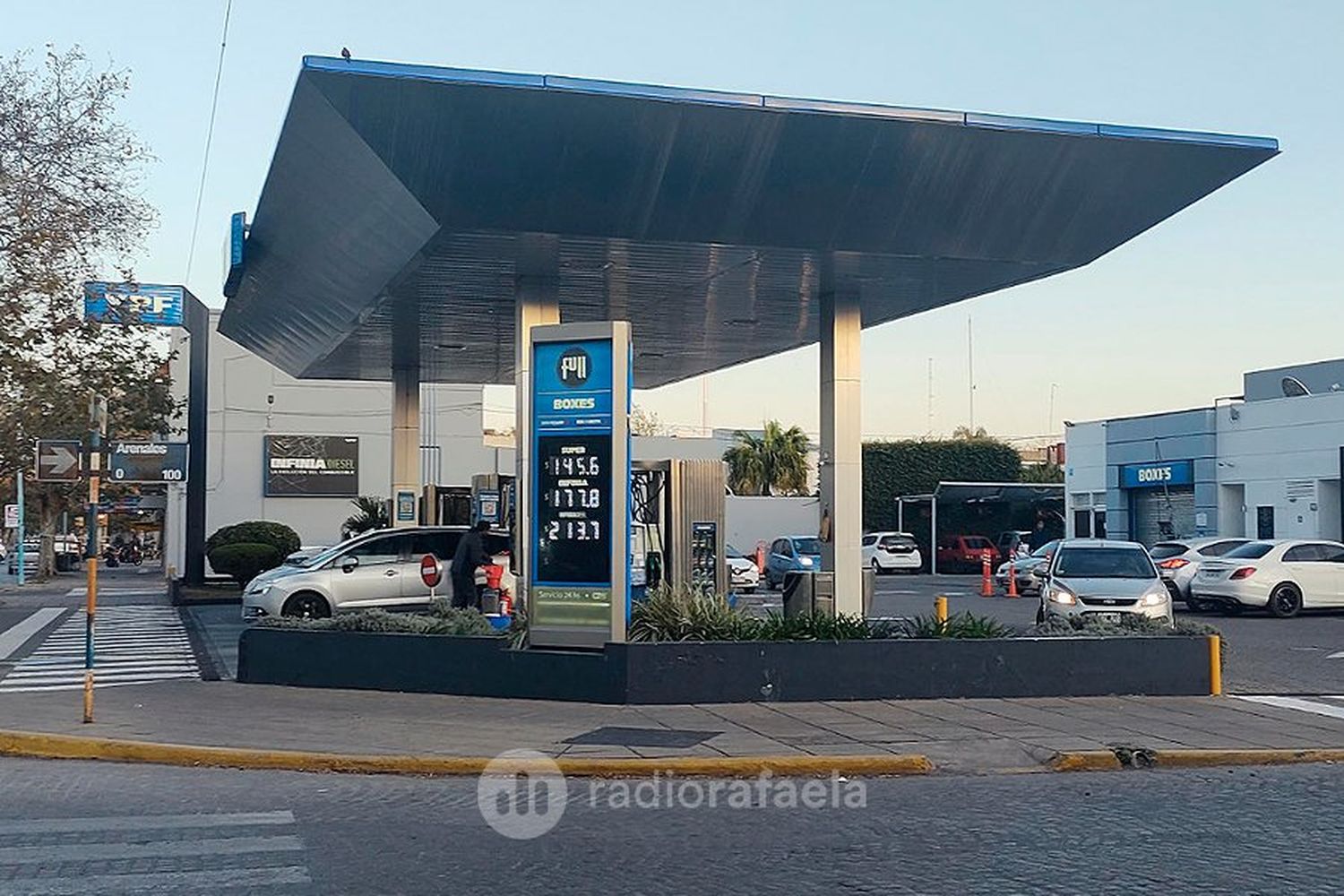 YPF se suma al aumento del 3,8% de sus combustibles