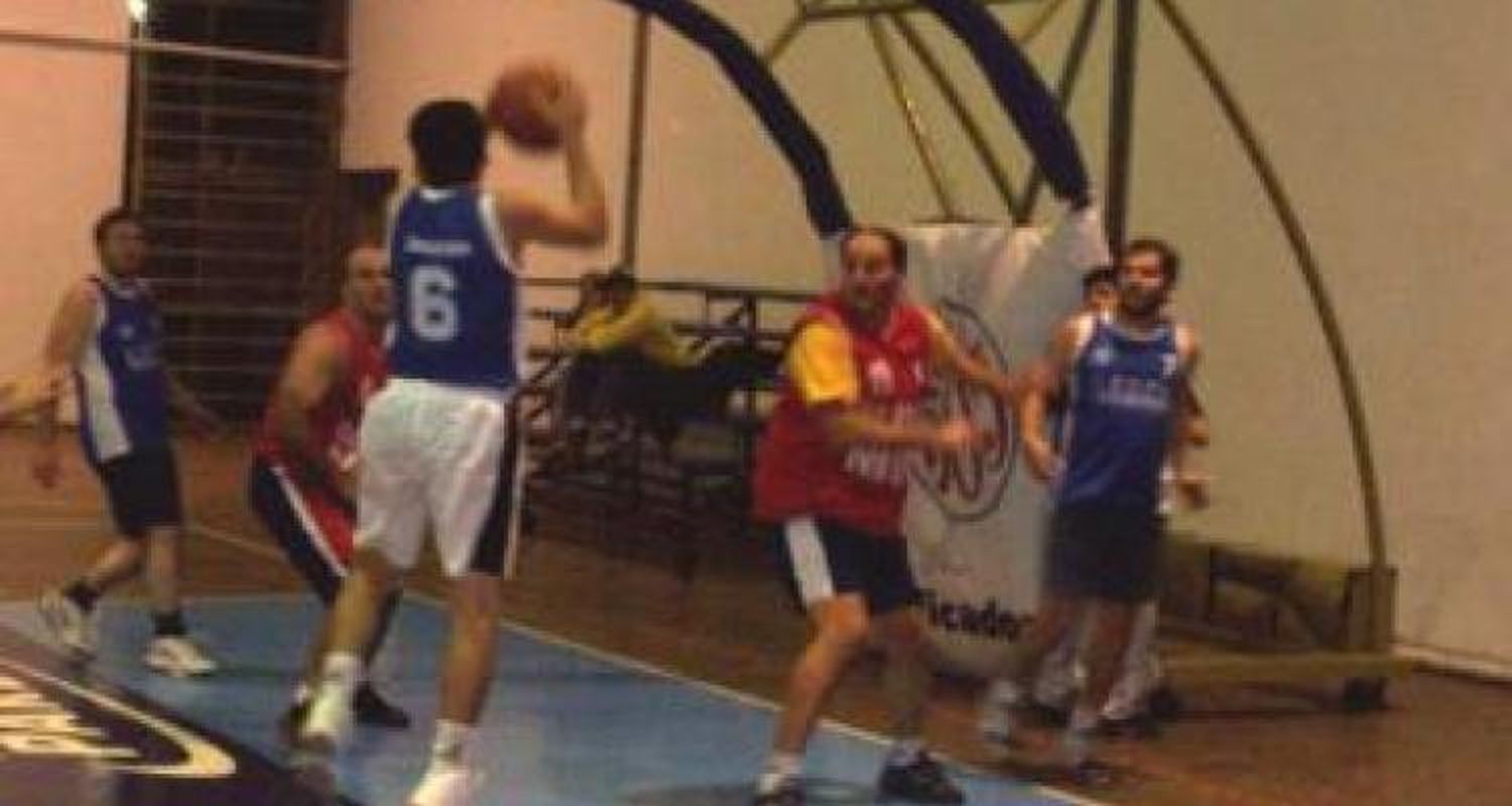 Mitre primero en el Maxi Basquet