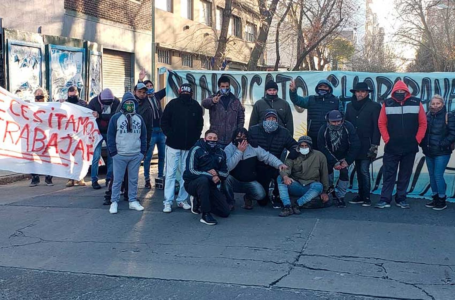 Con una olla popular, choripaneros continúan con su pedido para volver a la actividad