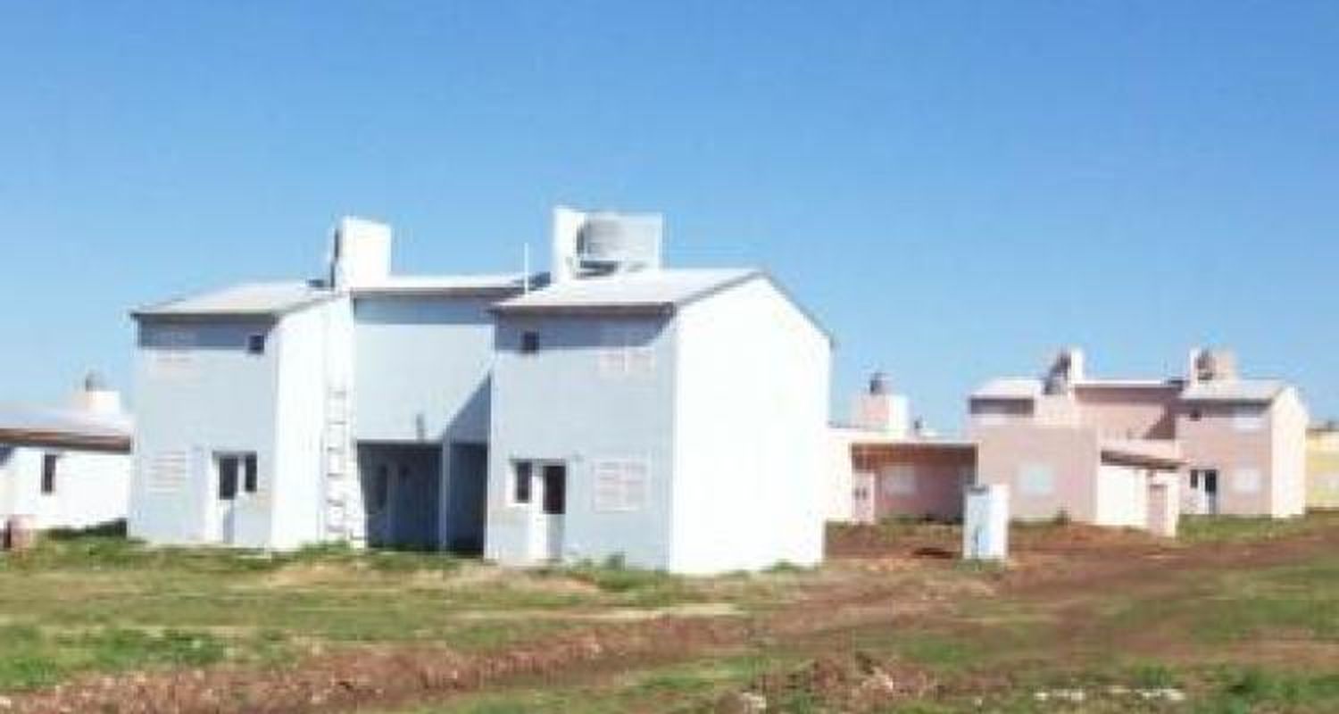 Se demora la entrega de las casas del barrio Arcor