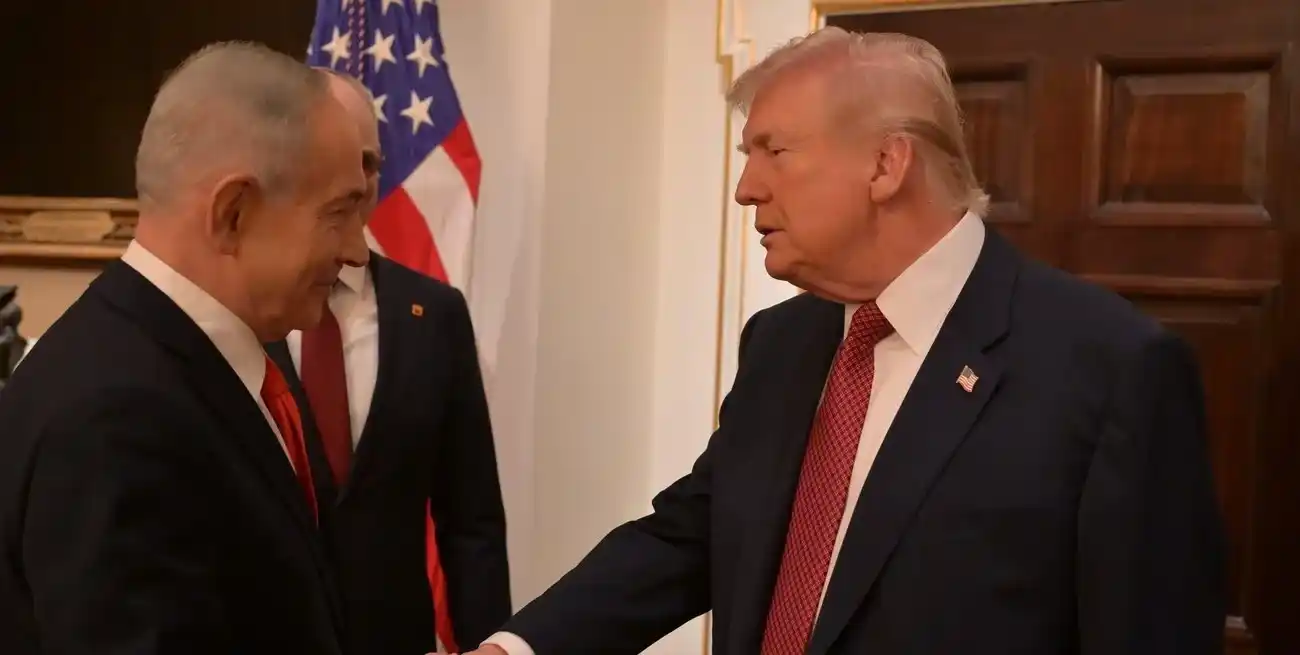 Trump dijo que las conversaciones con Irán continuarán para ver si se puede consumar o no un acuerdo, poco después de su reunión a puerta cerrada sostenida el miércoles en la Casa Blanca con Netanyahu. Foto: Xinhua / Avi Ohayon.