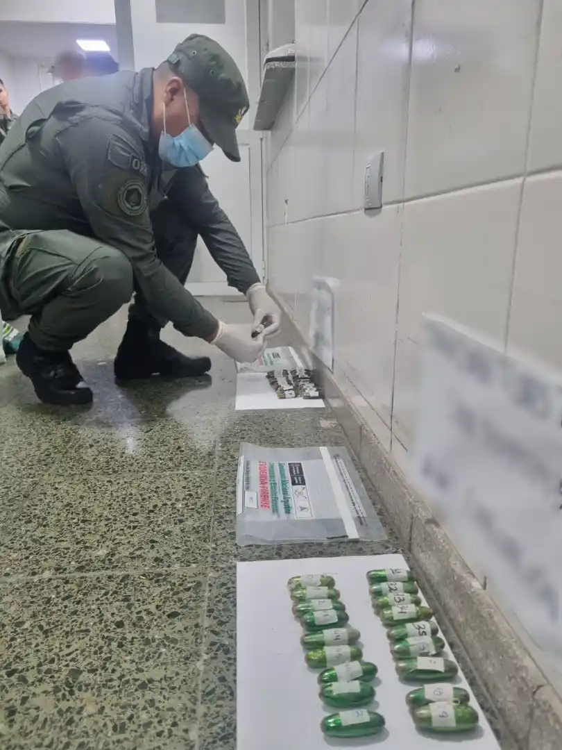 capsulas gendarmeria nacional - 2