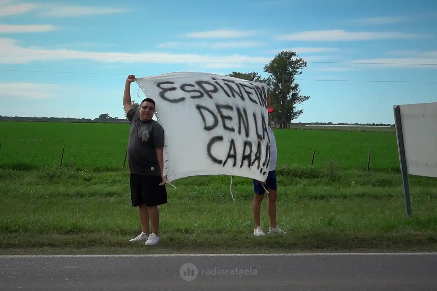 domingo posetto reclamo atilra veronica lehmann polemica reclamo corte de ruta empresa leche lácteo - 7