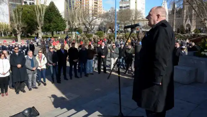 Arroyo encabezó el acto en homenaje a San Martín