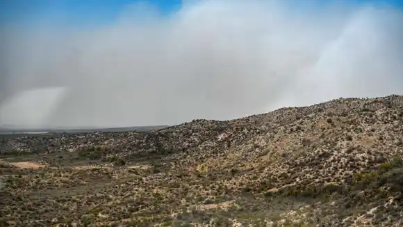 Siguen las tareas para frenar incendios forestales con alerta roja en San Luis