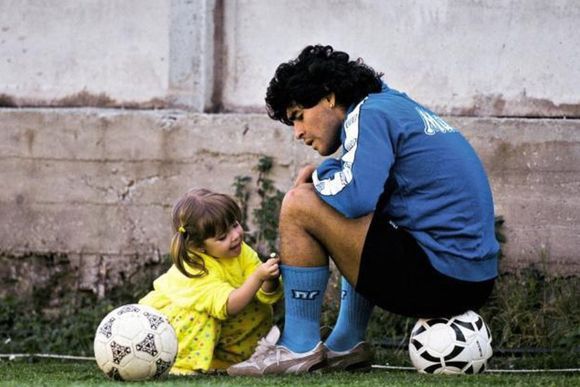 VIDEO | El conmovedor recuerdo de Dalma Maradona para Diego el día que hubiera cumplido 62 años