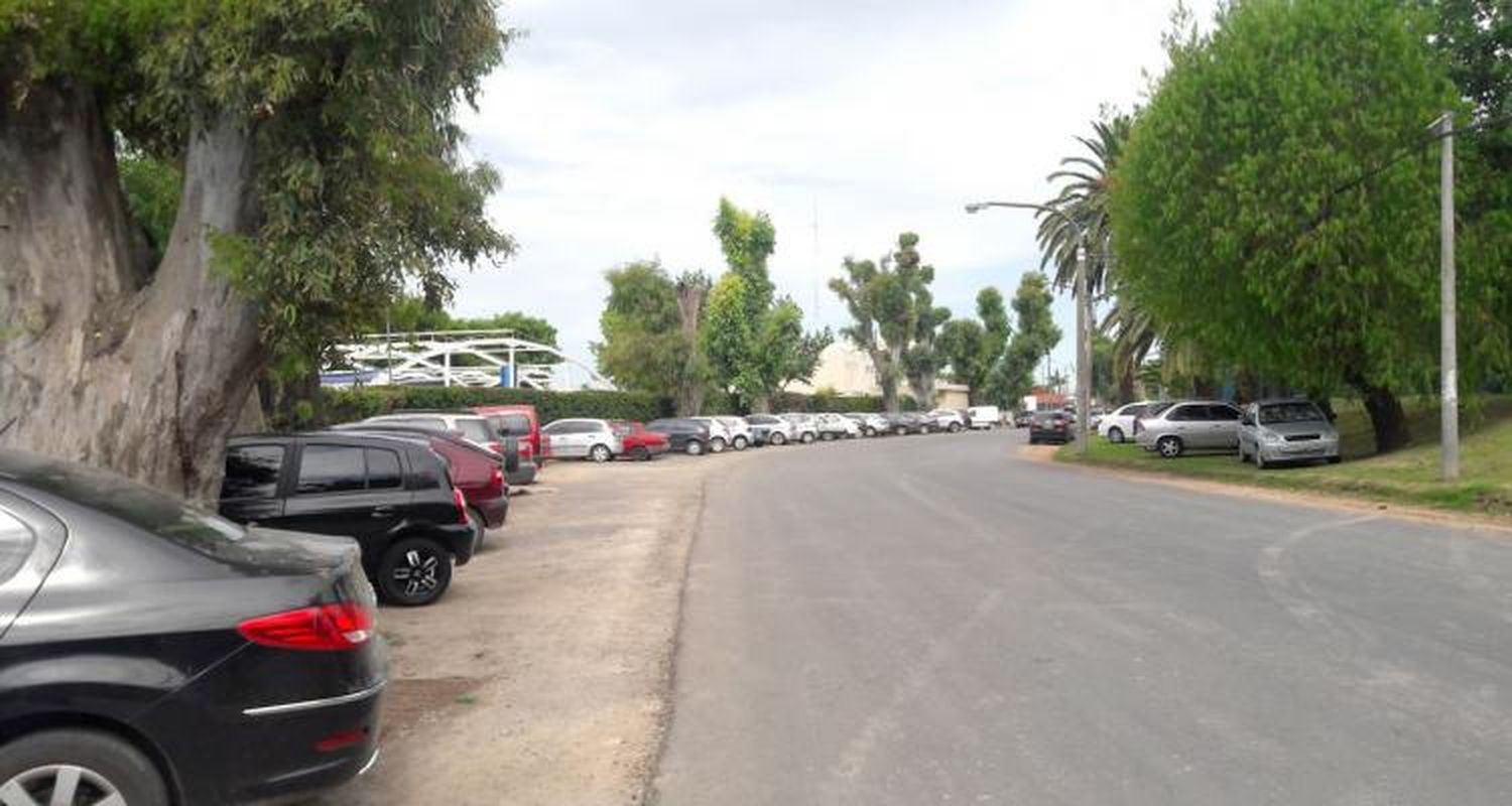 El Gobierno evalúa restringir  la circulación vehicular en la costa