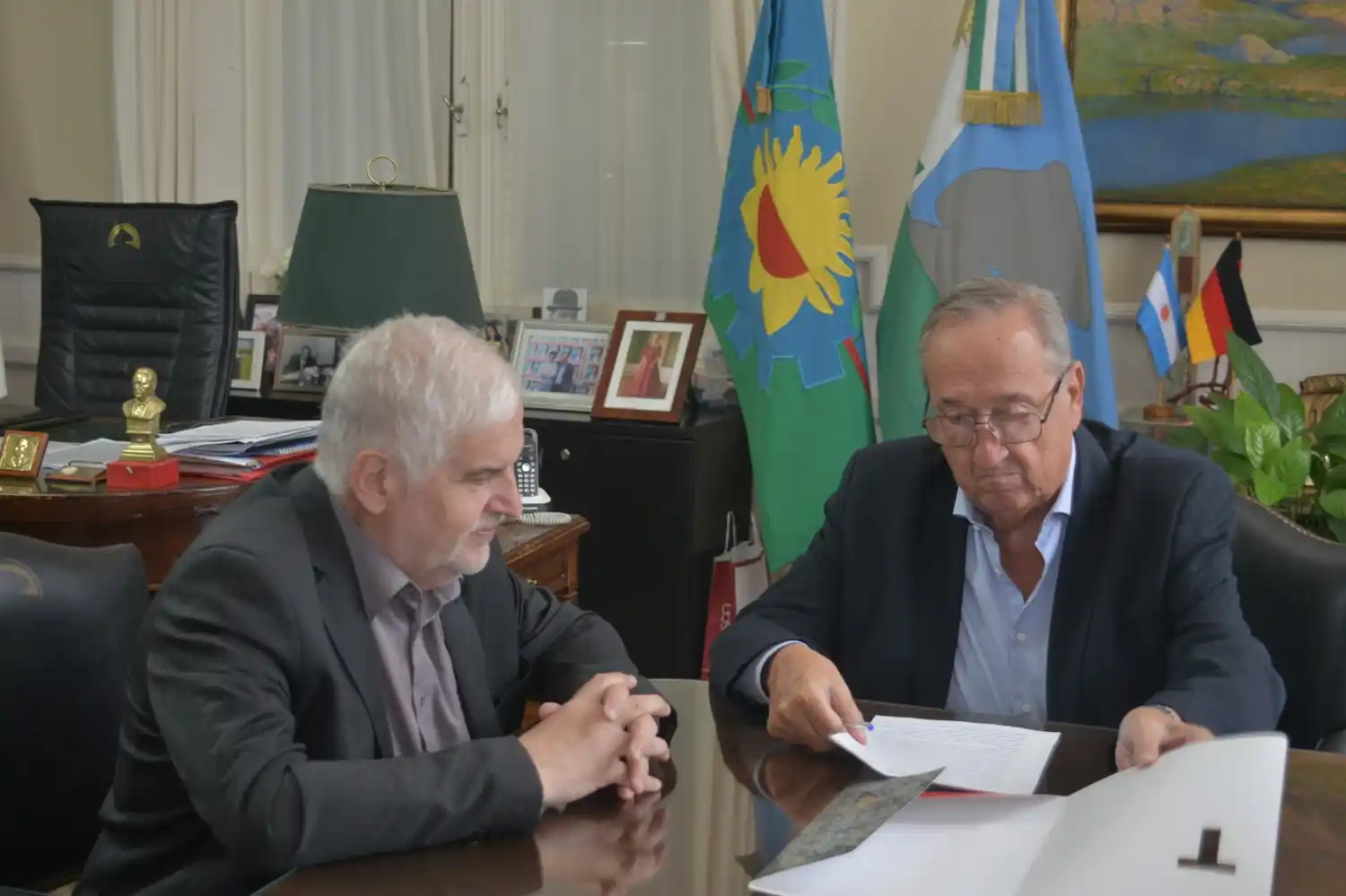 El Intendente recibió al secretario Fernando Vilella