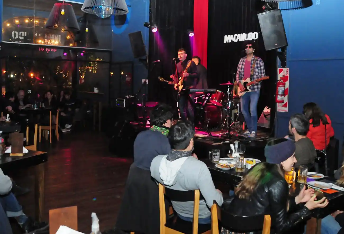 La música volvió a sonar en vivo en Tandil, con cuidados y un público a puro disfrute