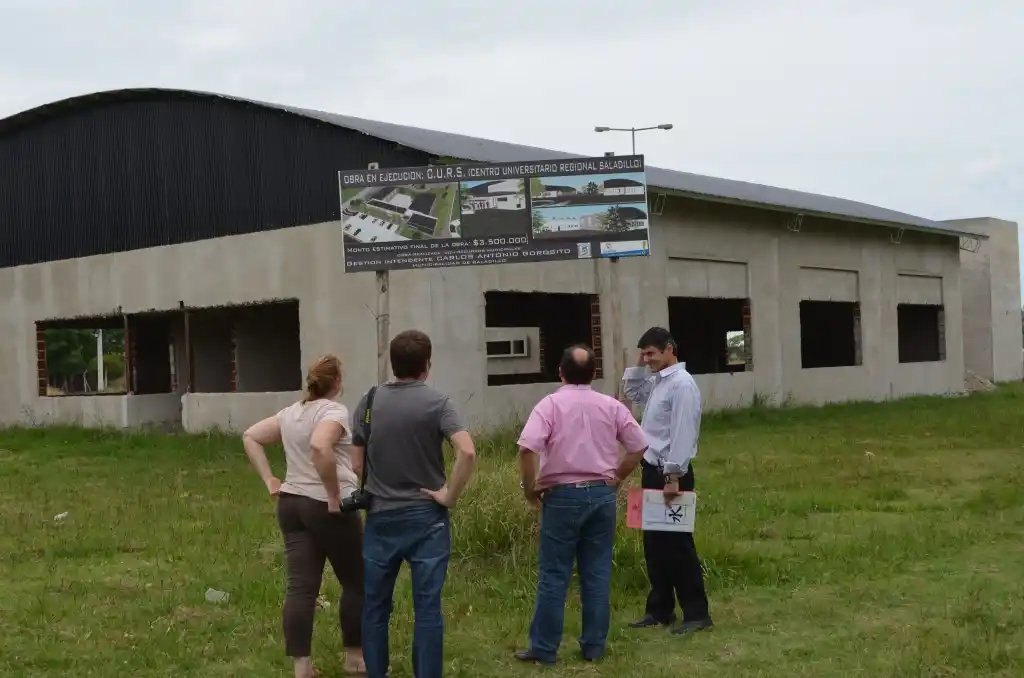 Saladillo: Salomón recorrió obra del nuevo edificio del Centro Universitario