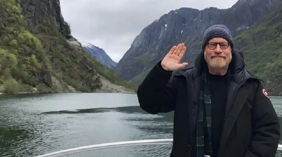 Un jubilado se volvió viral tras crear una rutina que le permitió bajar de peso con pocos minutos de ejercicio