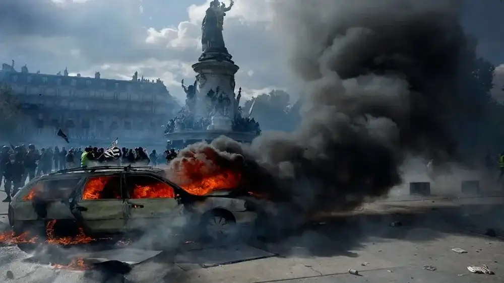 Emmanuel Macron - 3