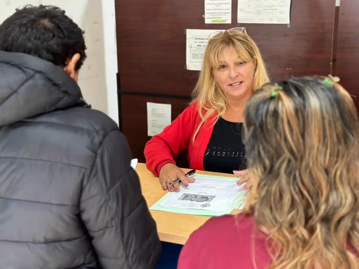 La Dirección General de Defensa de los Consumidores y Usuarios recepciona los reclamos.