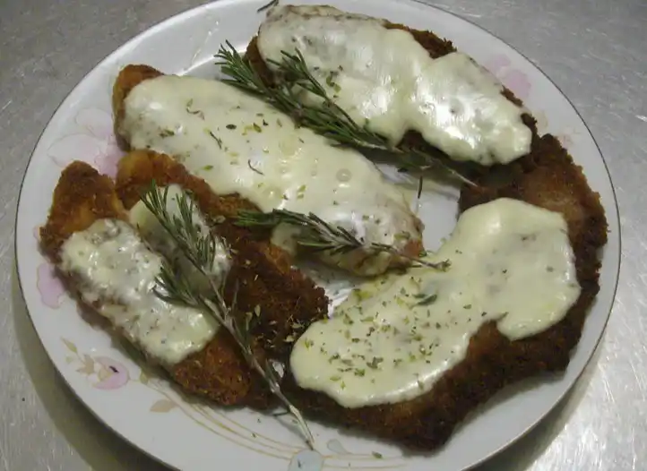 Gastronomía: Historia y datos curiosos de la milanesa en Argentina	