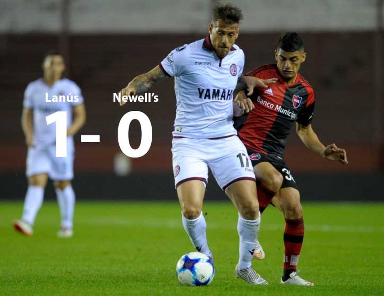 Lanús le ganó a Newell’s con un golazo de tiro libre