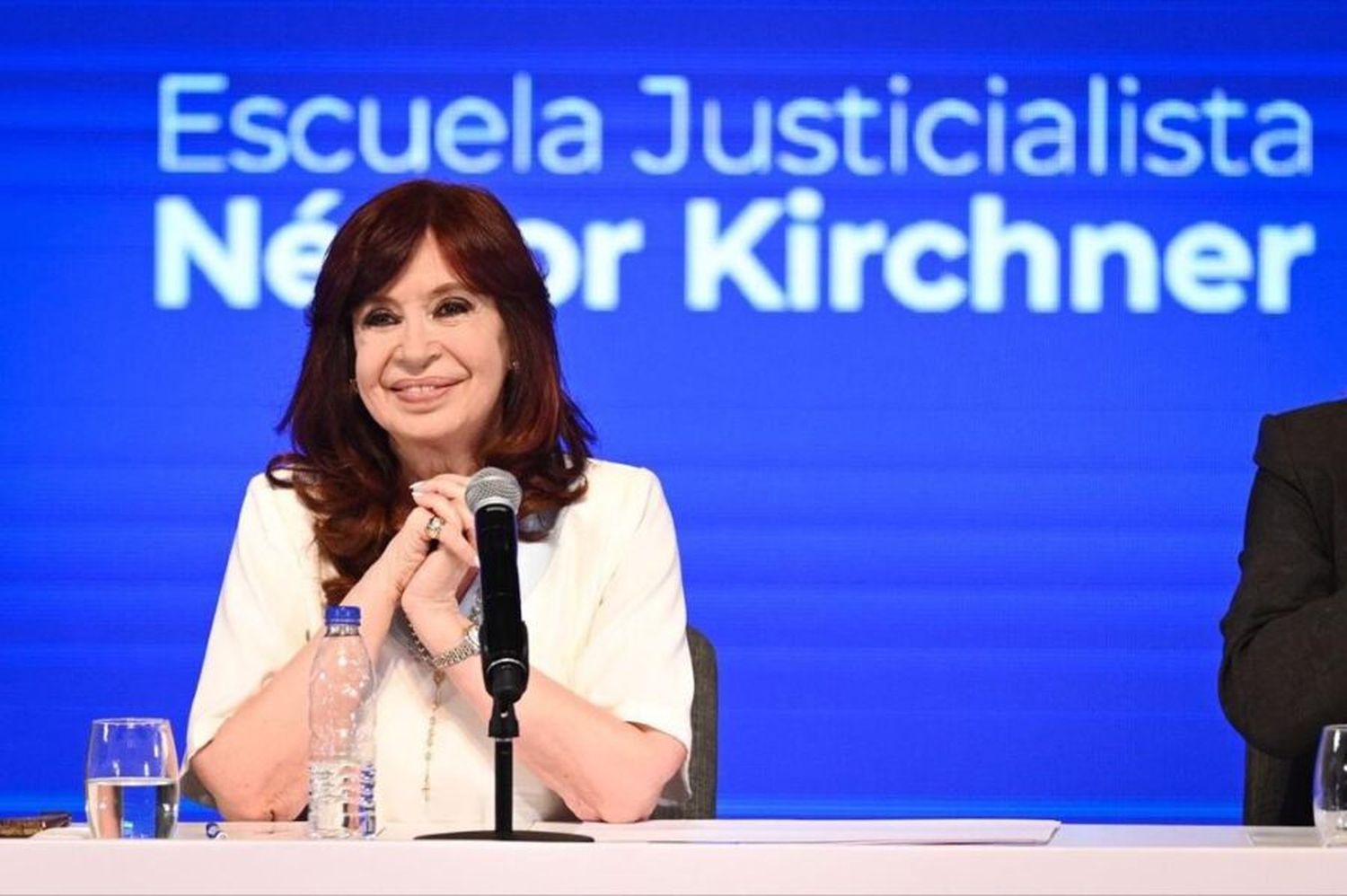 La vicepresidenta reaparecerá hoy en un acto a las 18.