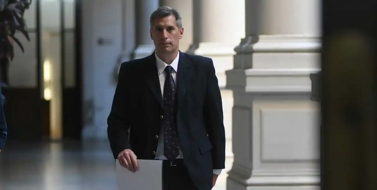 El ministro provincial estuvo en la reunión junto a sus pares de otros distritos. Foto: Flavio Raina.