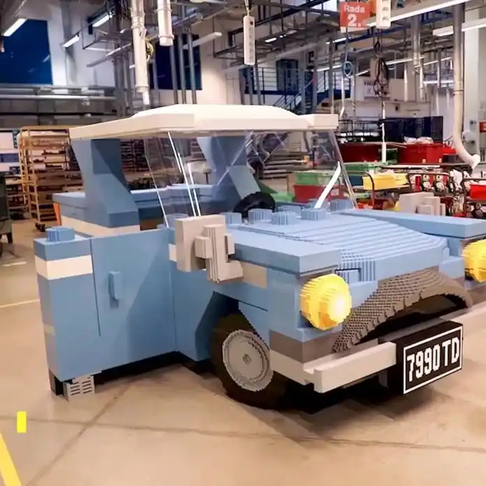 Autos hechos con legos