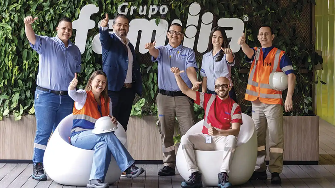 La famosa FAMILIA colombiana va para Venezuela 