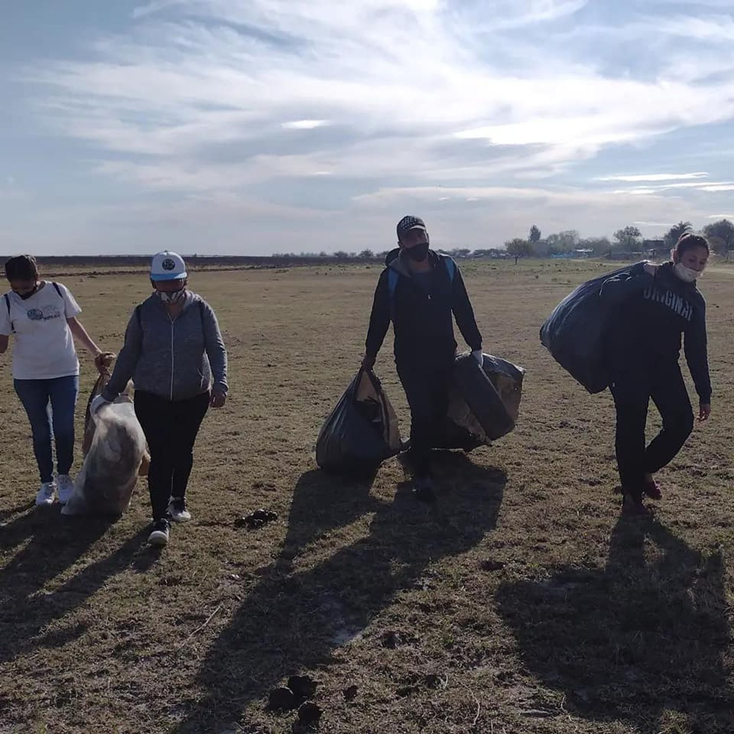 “Se ha utilizado el río como basural” dijeron desde el movimiento Cuidadores de la Casa Común