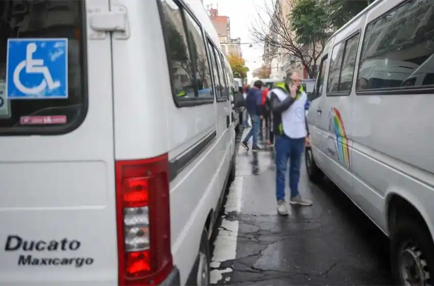 Denuncian que unos 200 chicos con discapacidades no pueden rehabilitar por falta de transporte en Santa Fe