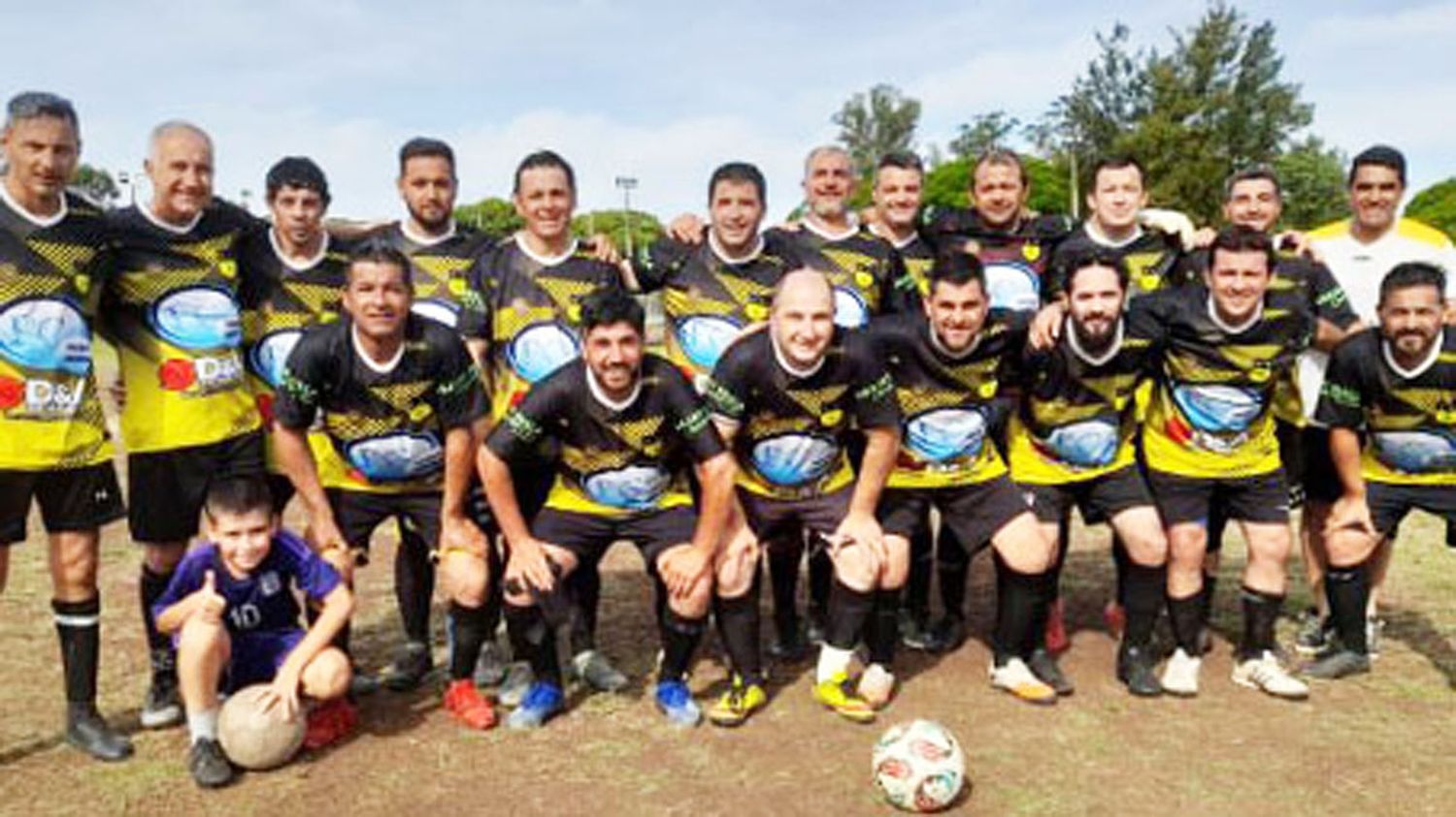 Comunicaciones continúa puntero e invicto en el Seniors +45