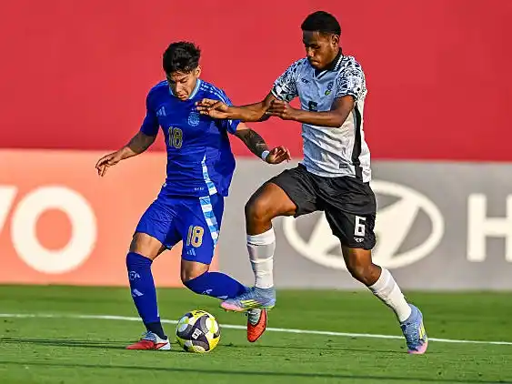 Argentina goleó a Fiji y cerró invicto su zona