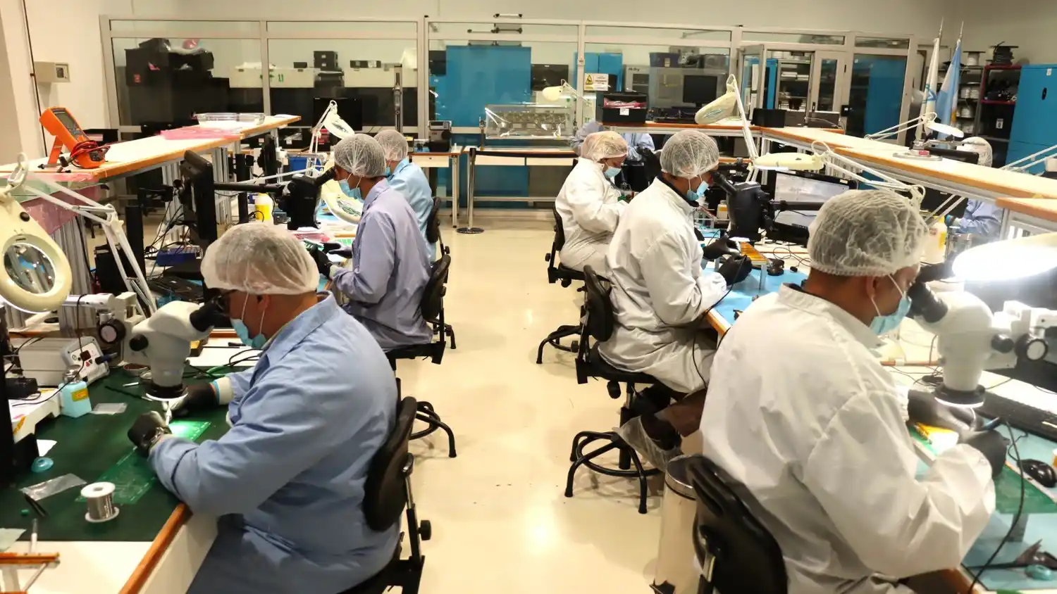 Emanuel García de devoto. Equipo VENG. Satelite Artemis 2 - 3