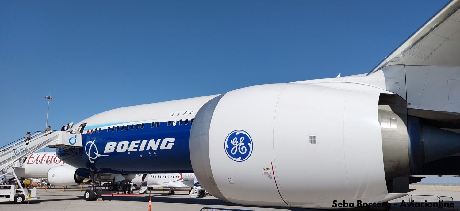 Dubai 2021: En la guerra de los cargueros de nueva generación, el Boeing 777X ya va perdiendo