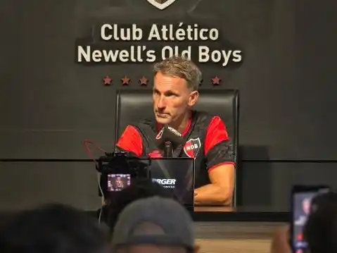 Lucas Bernardi afirmó que la "situación es delicada" y que va a "intentar poner lo mejor para cada partido"