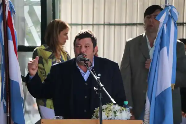 “A los políticos les importa quién gana y quién pierde, pero no el para qué”
