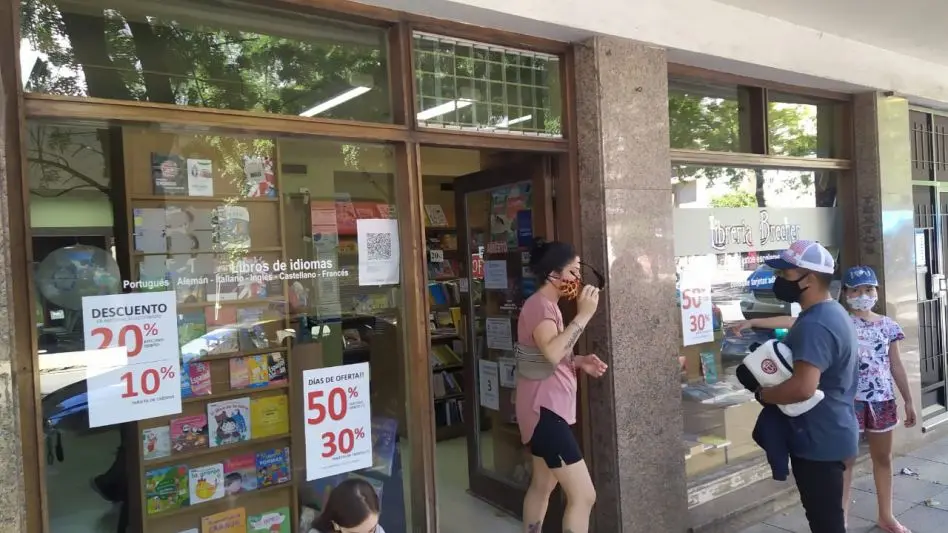 Cierre de historica librería: "Los libros van quedando en segundo plano"