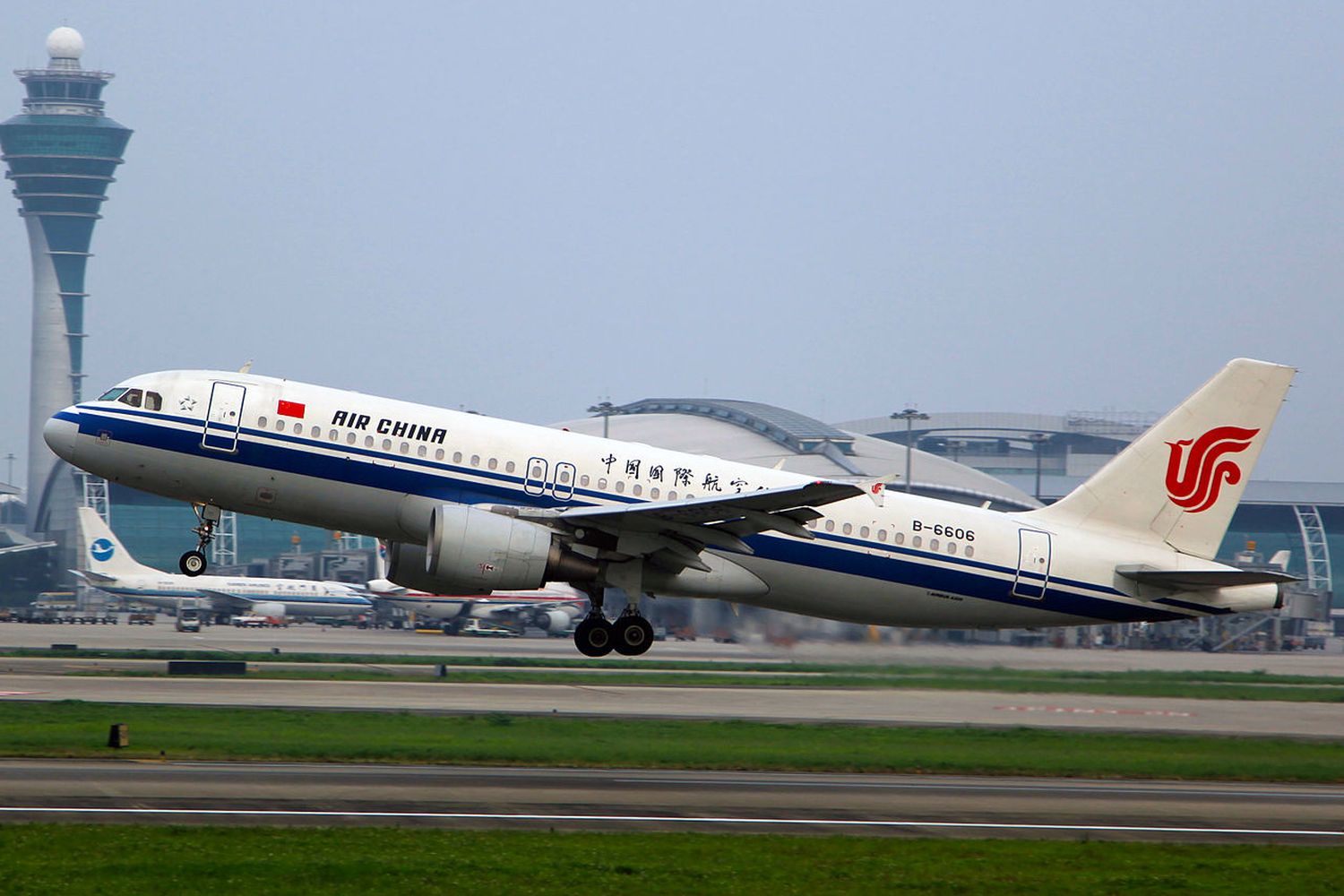 Airbus wins 292 orders in China and complicates Boeing