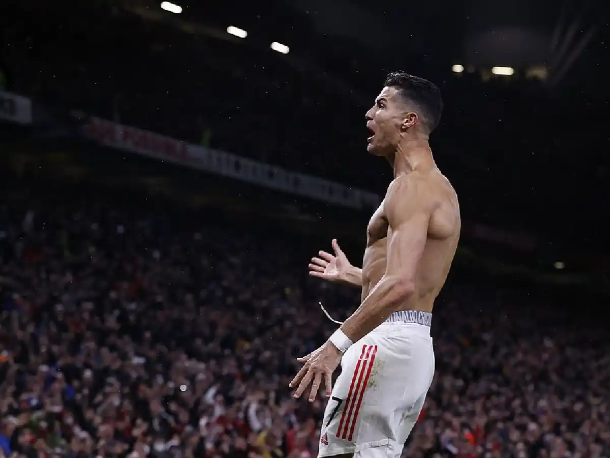 Ronaldo le dio el triunfo al Manchester