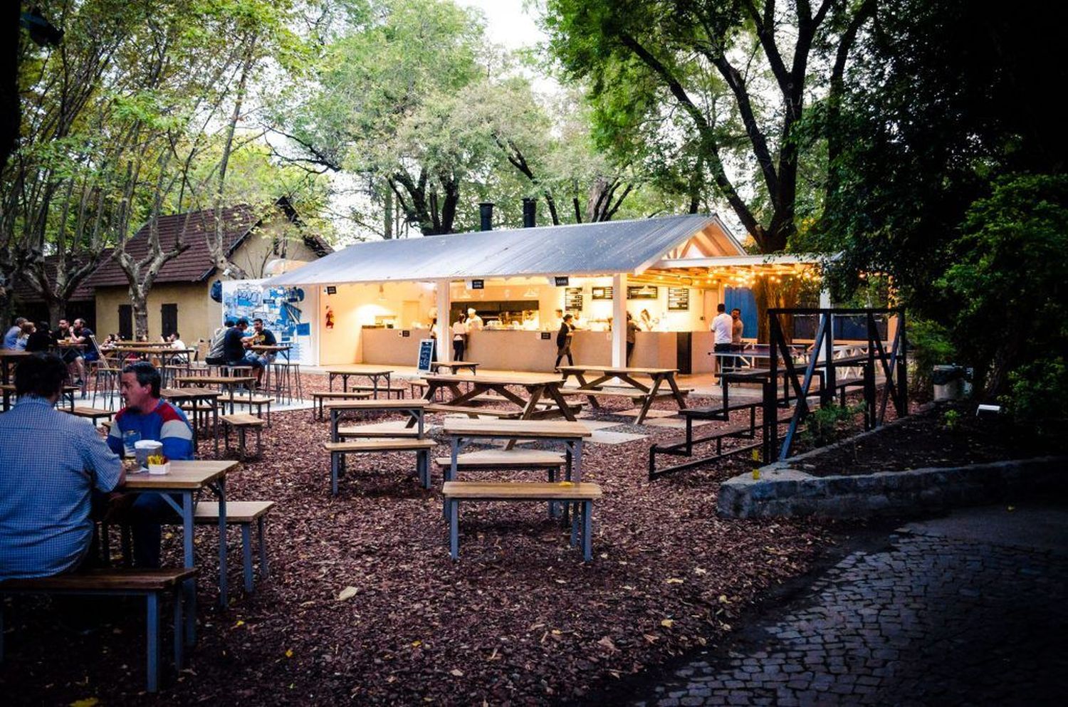 Cuarentena en Quilmes: Cómo funciona el corredor gastronómico a cielo abierto