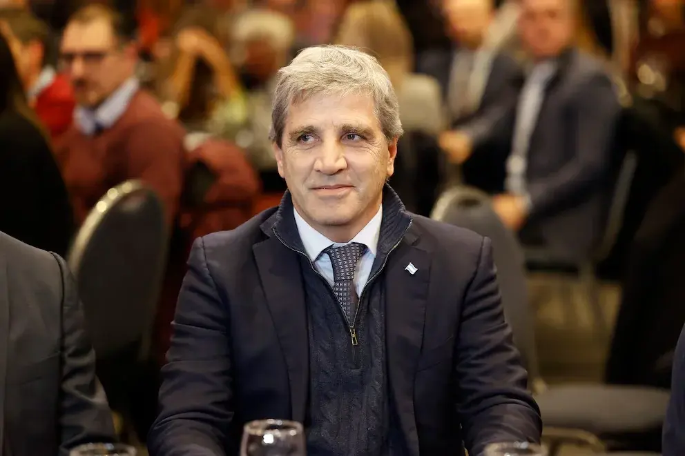 El Gobierno renovó el 100% de los vencimientos en pesos y captó otros USD 50 millones