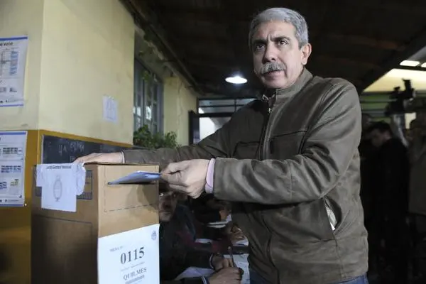 Votó Aníbal Fernández: "Mis expectativas son muy buenas"