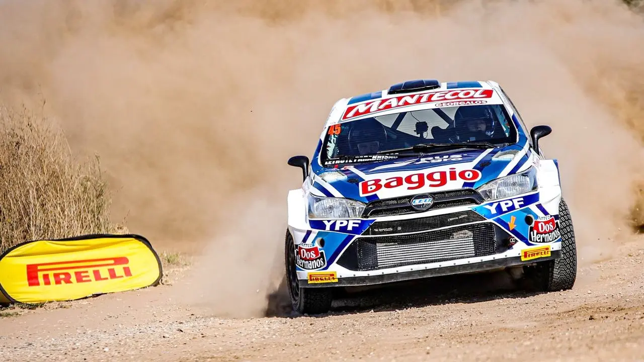 Nadia Cutro estaba tercera en su clase cuando se produjo un accidente y suspensión en el Rally