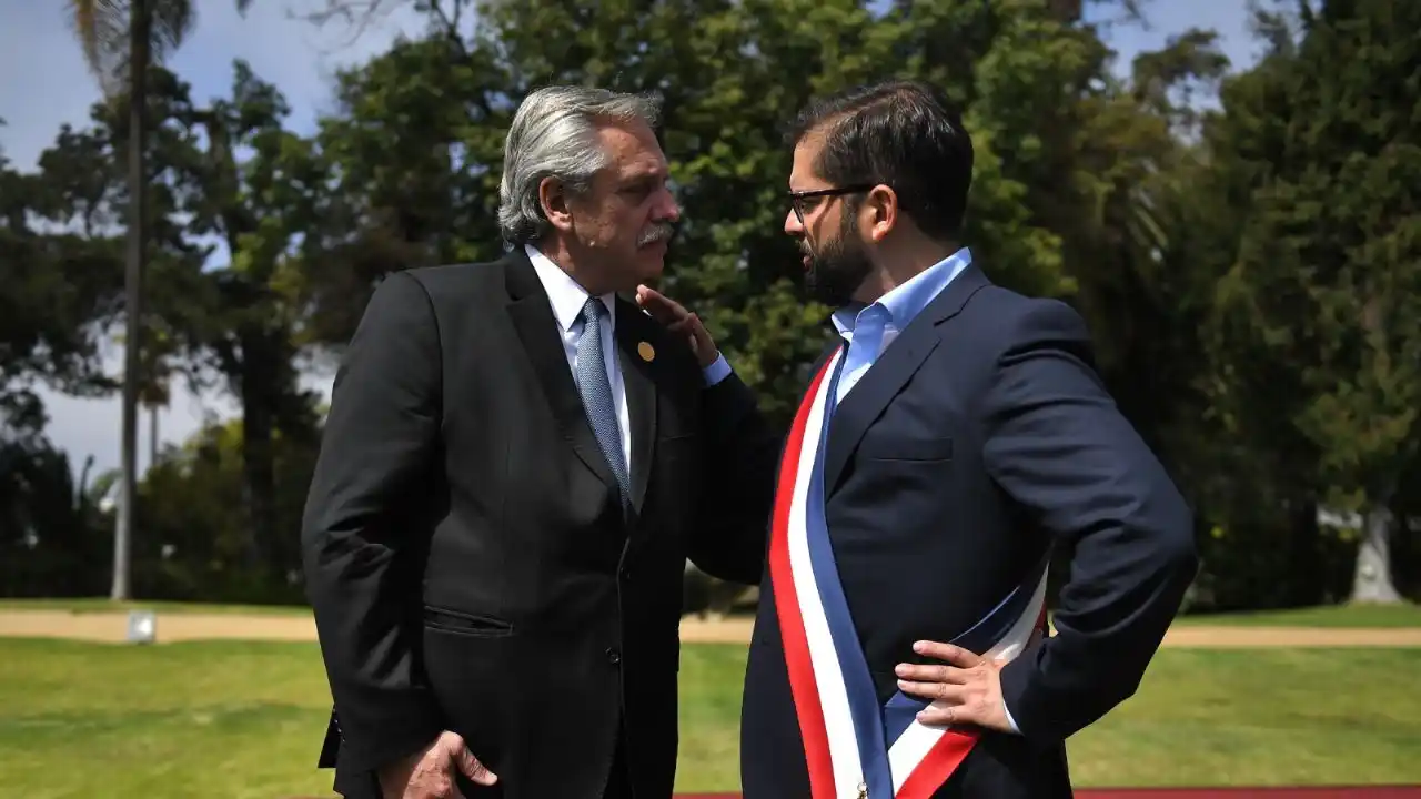 Alberto Fernández recibe a Gabriel Boric en Casa Rosada