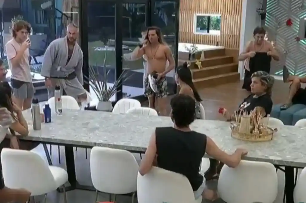 Especulaciones en la casa por los gritos del afuera