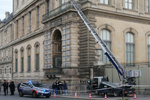 imagen Un golpe de película: así robaron ocho joyas de la corona en minutos Louvre