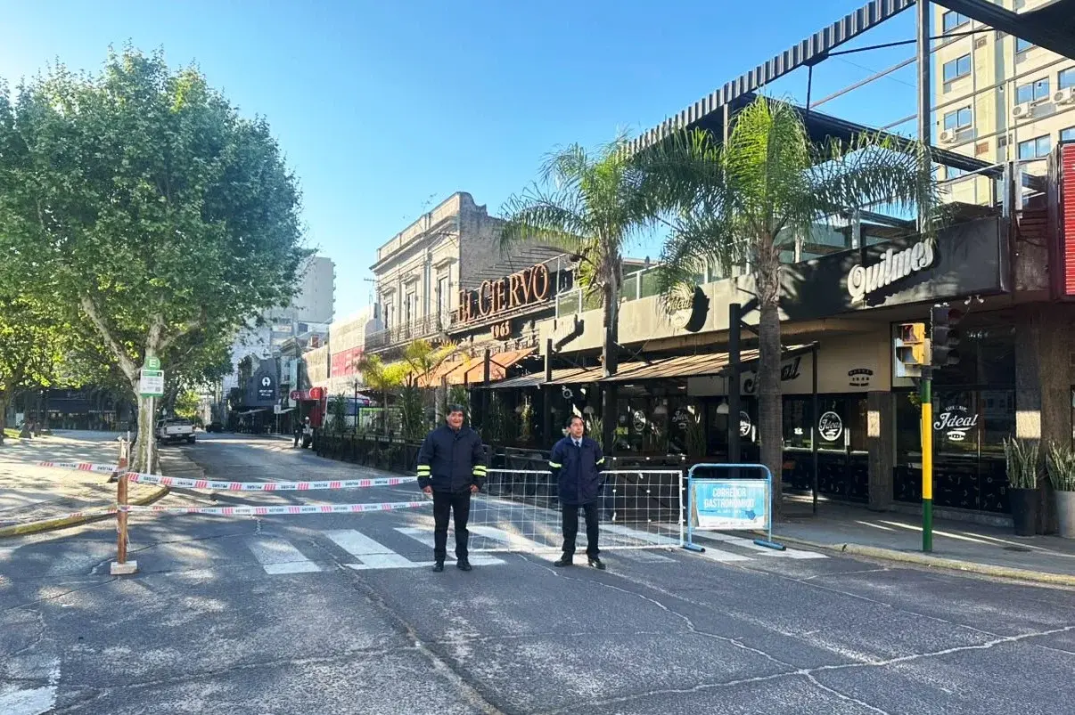 Corte de tránsito en calle 1º de Mayo por trabajos de obra