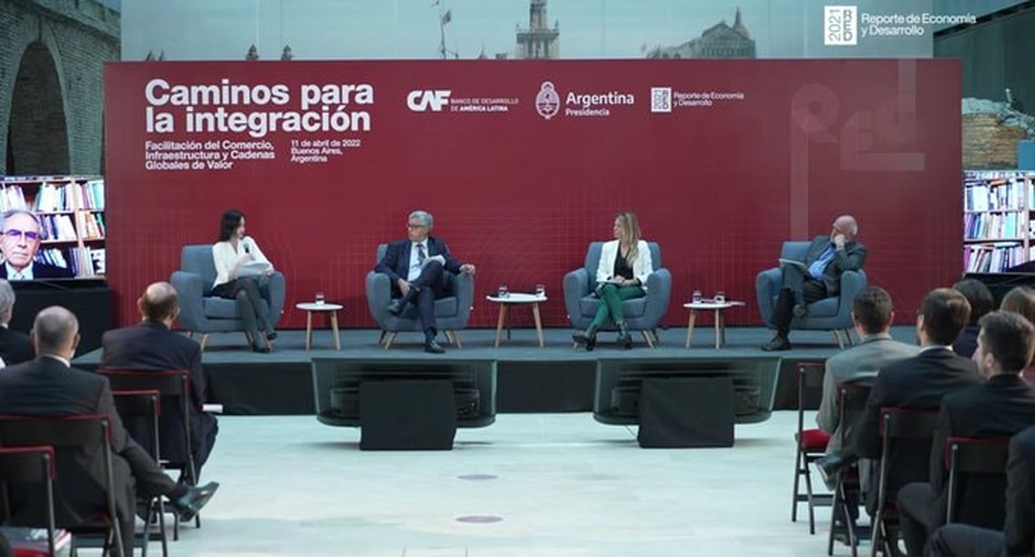 Insfrán participó de la presentación del informe RED 2021 de CAF - Banco de Desarrollo de América Latina