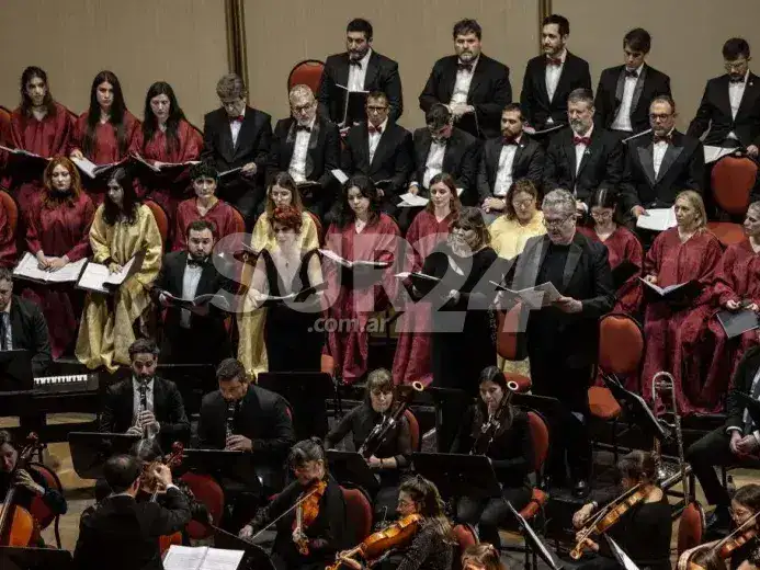 La velada artística será conducida por Gachy Santone y estará íntegramente dedicada a la obra de Astor Piazzolla. Crédito: Secretaría de Cultura y Educación / Guillermo Turin Bootello.