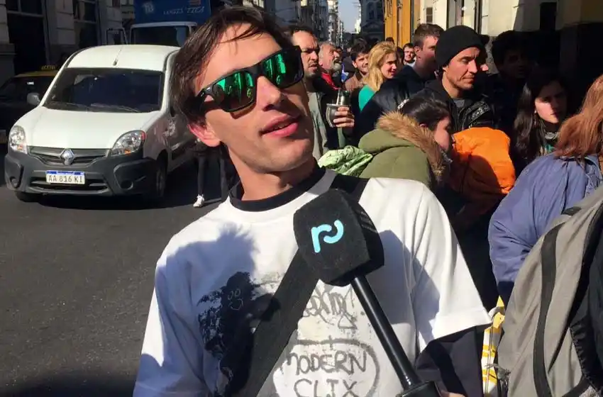 El rock no se murió: vigilia, lágrimas y entradas agotadas por la vuelta de Charly García a Rosario