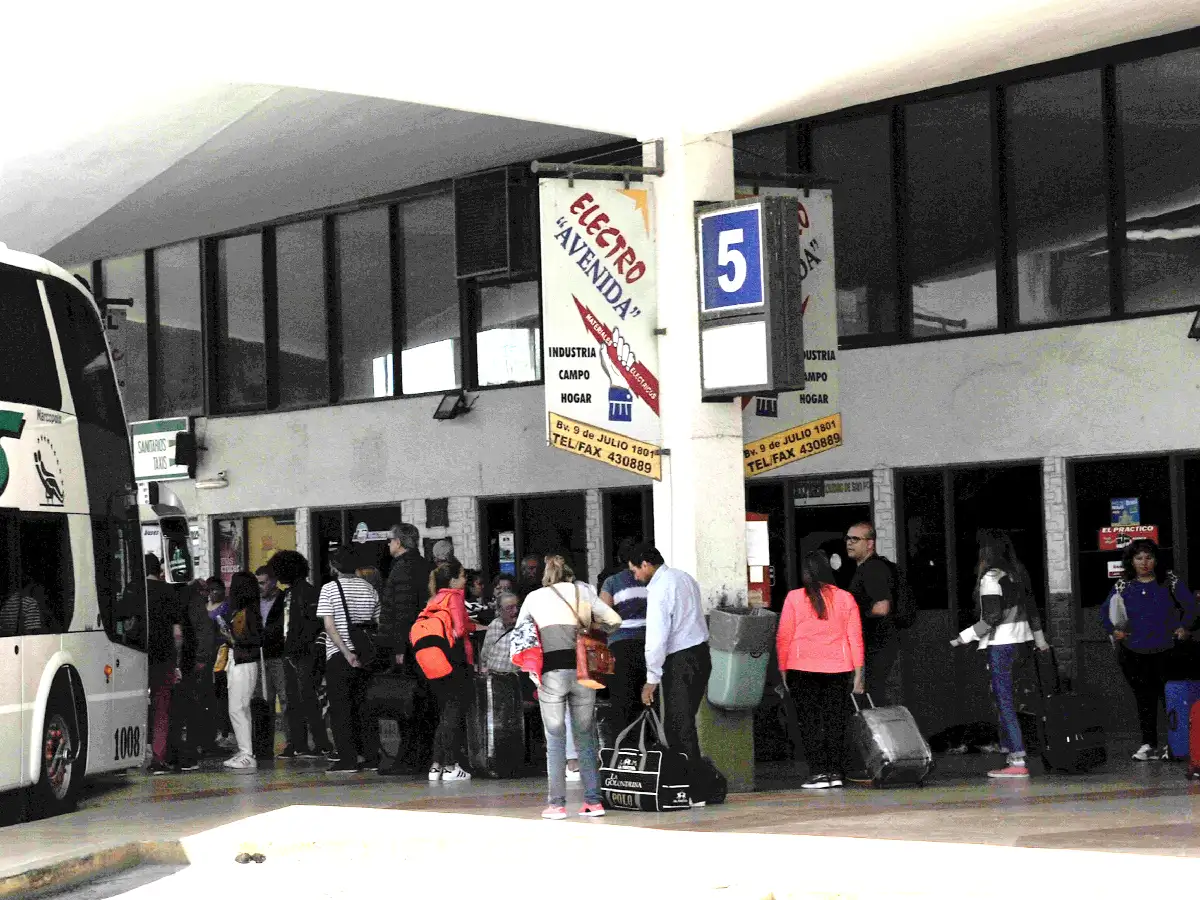 Anuncian descuentos del 30% en los pasajes de ómnibus de larga distancia para junio