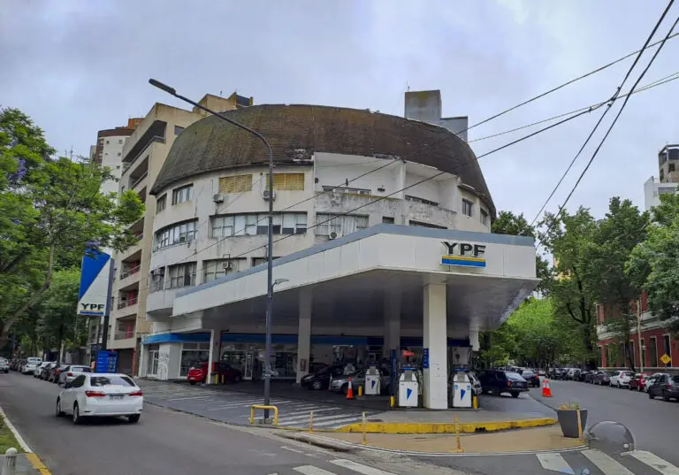 Tras el acuerdo con el Gobierno la nafta y el gasoil subieron un 4%