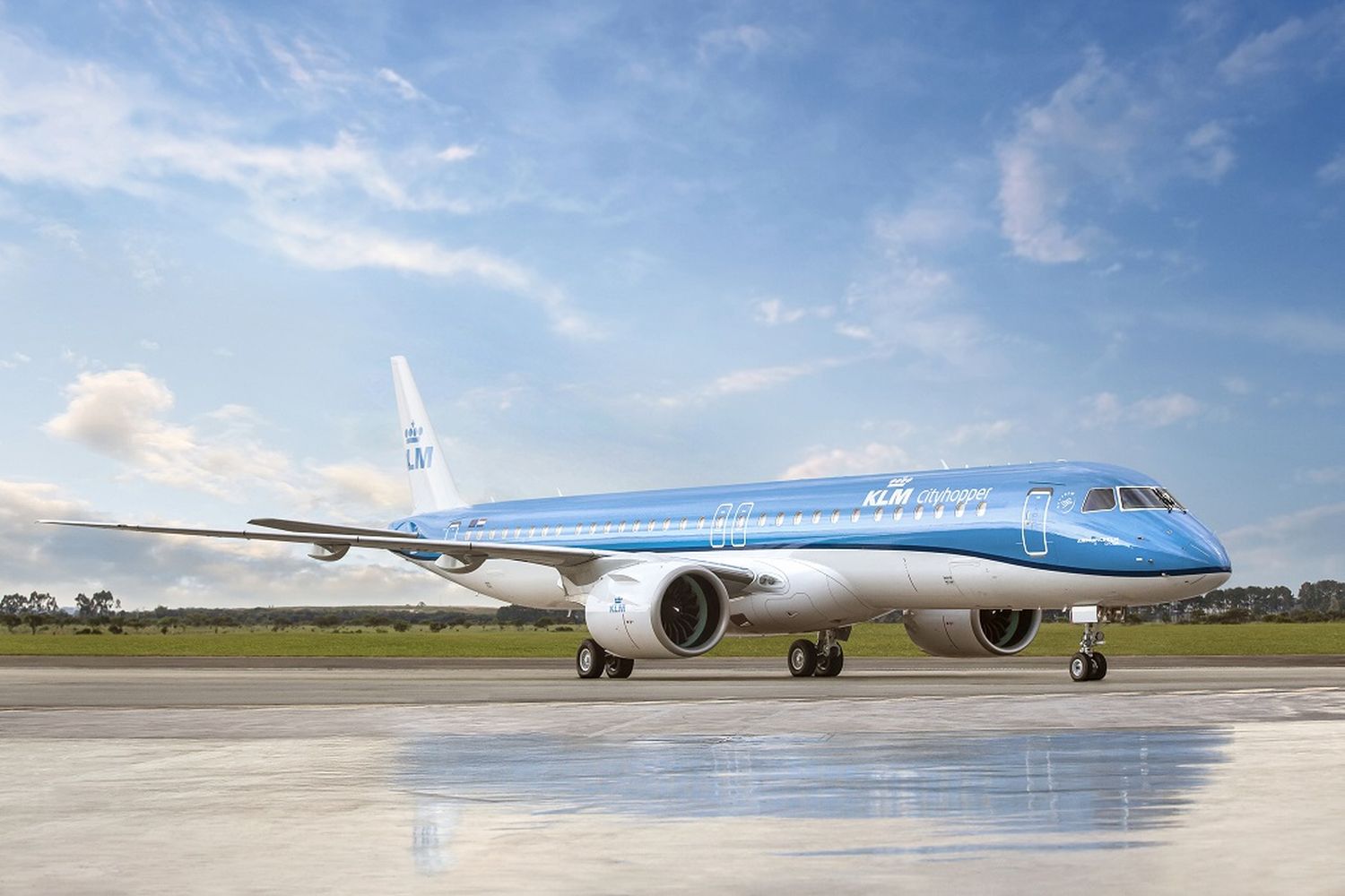 KLM Cityhopper recibió su primer Embraer E195-E2