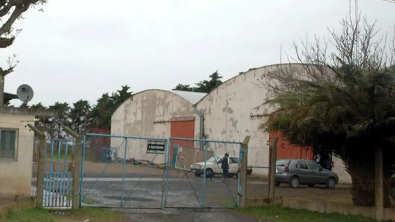 San Nicolás: 50 operarios temen por su trabajo en fábrica textil