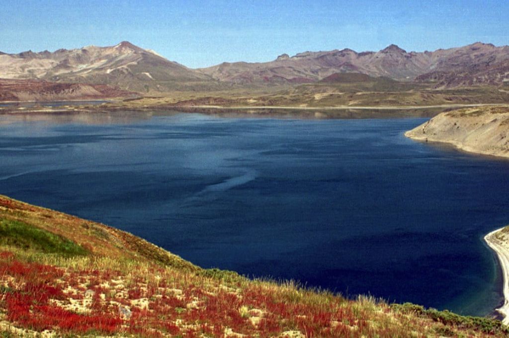 Decretaron alerta amarilla en Mendoza por un volcán que aumentó su actividad